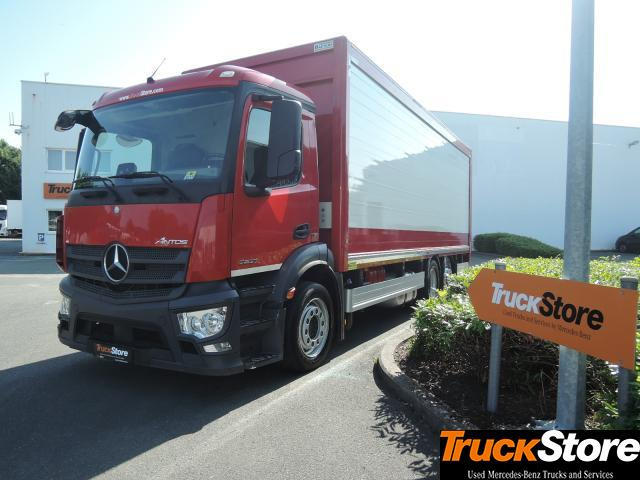 Mercedes-Benz Antos 2527 - Грузовик для перевозки напитков: фото 1 Mercedes-Benz Antos 2527 - Грузовик для перевозки напитков: фото 1