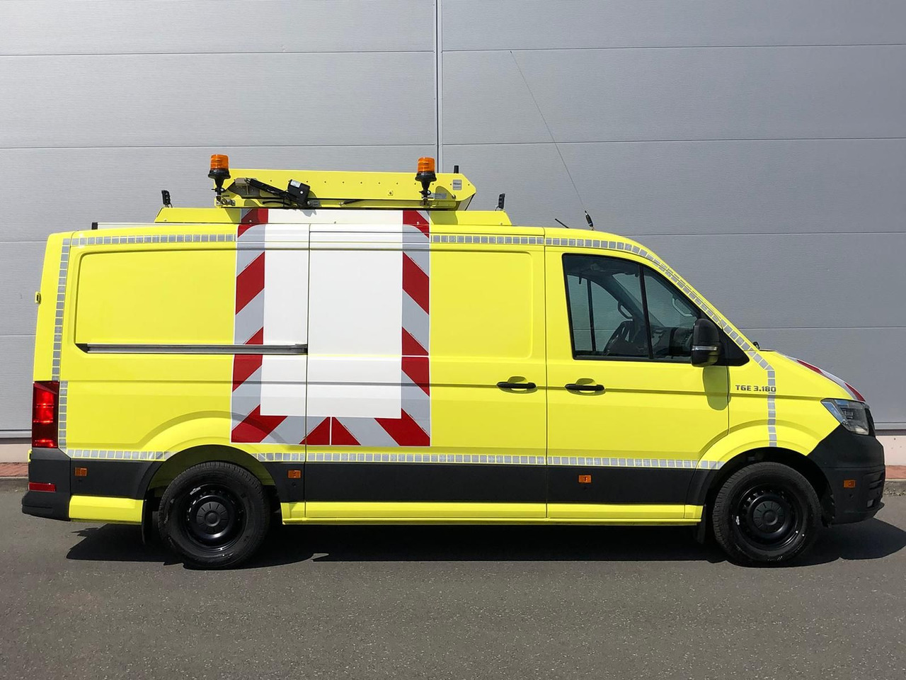 MAN TGE 3.180 L3H2 BF 4 BEGLEITFAHRZEUG ACC LED NAVI - Легковой автомобиль: фото 5 MAN TGE 3.180 L3H2 BF 4 BEGLEITFAHRZEUG ACC LED NAVI - Легковой автомобиль: фото 5