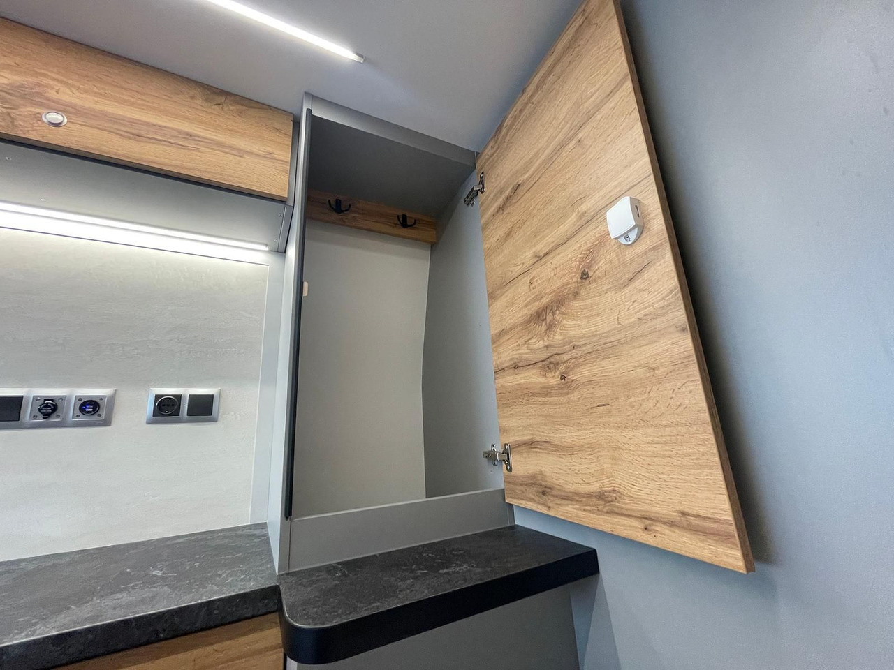 Цельнометаллический фургон MAN TGE 3.180 L3H3 IndividualS BF3 + BEGLEITFAHRZEUG: фото 23