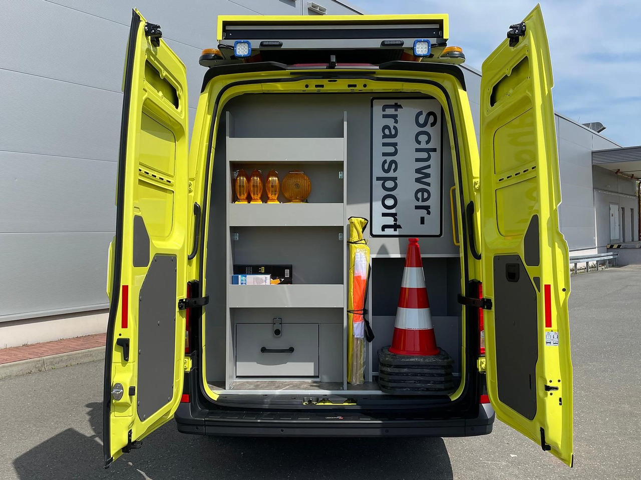 Цельнометаллический фургон MAN TGE 3.180 L3H3 IndividualS BF3 + BEGLEITFAHRZEUG: фото 10