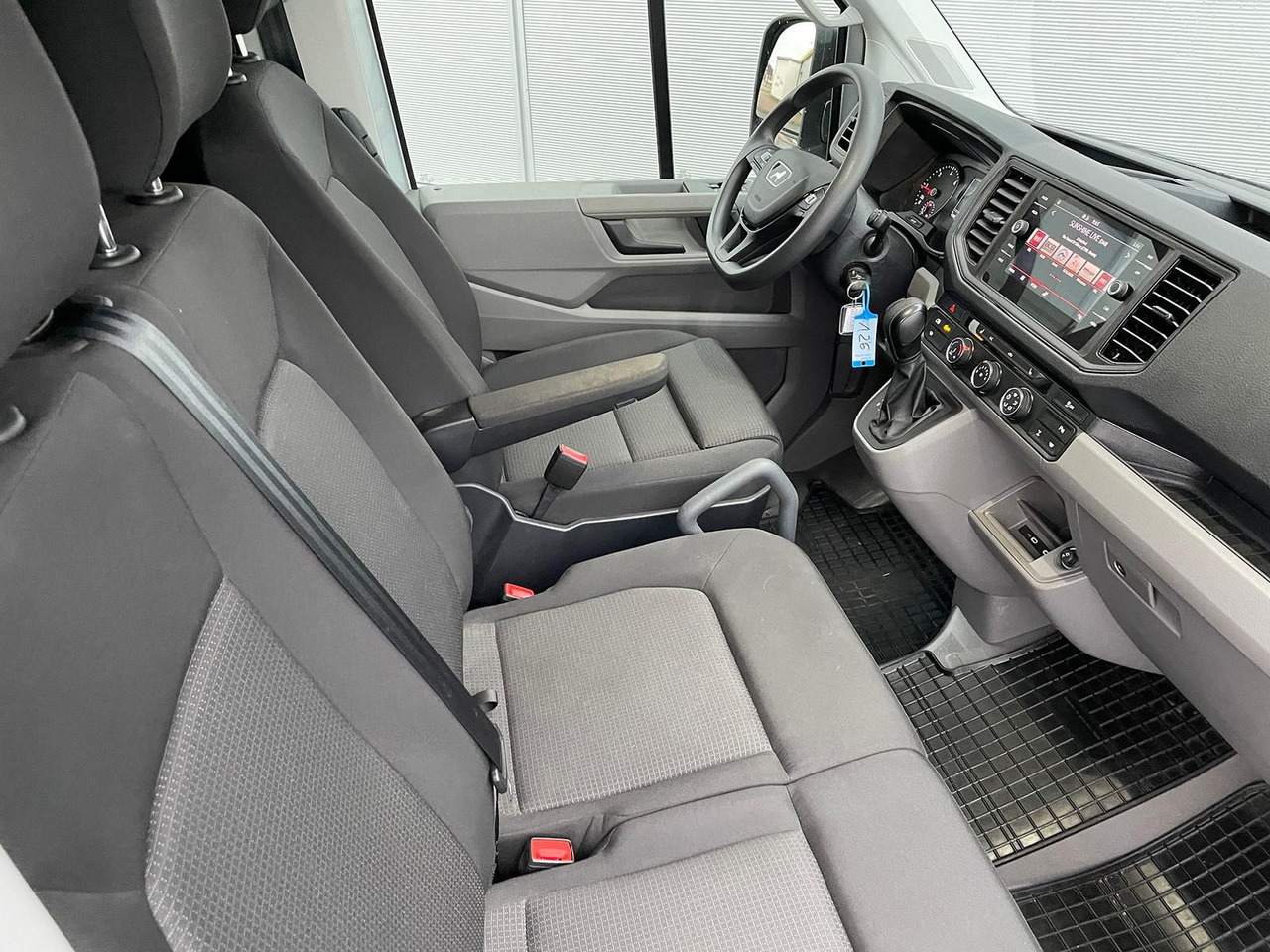 Легковой автомобиль MAN TGE 3.180 L3H3 Kasten 4x4 AUTOM DIFF NAV AHK ACC: фото 23