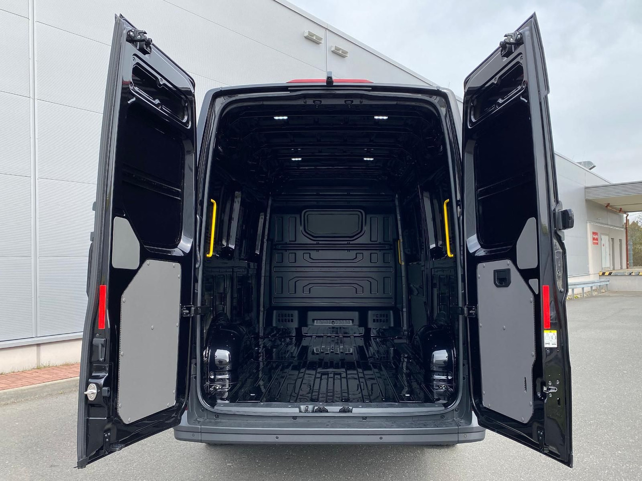 Цельнометаллический фургон MAN TGE 3.180 L3H3 Kasten STANDHZ ACC LED SITZHZ: фото 30