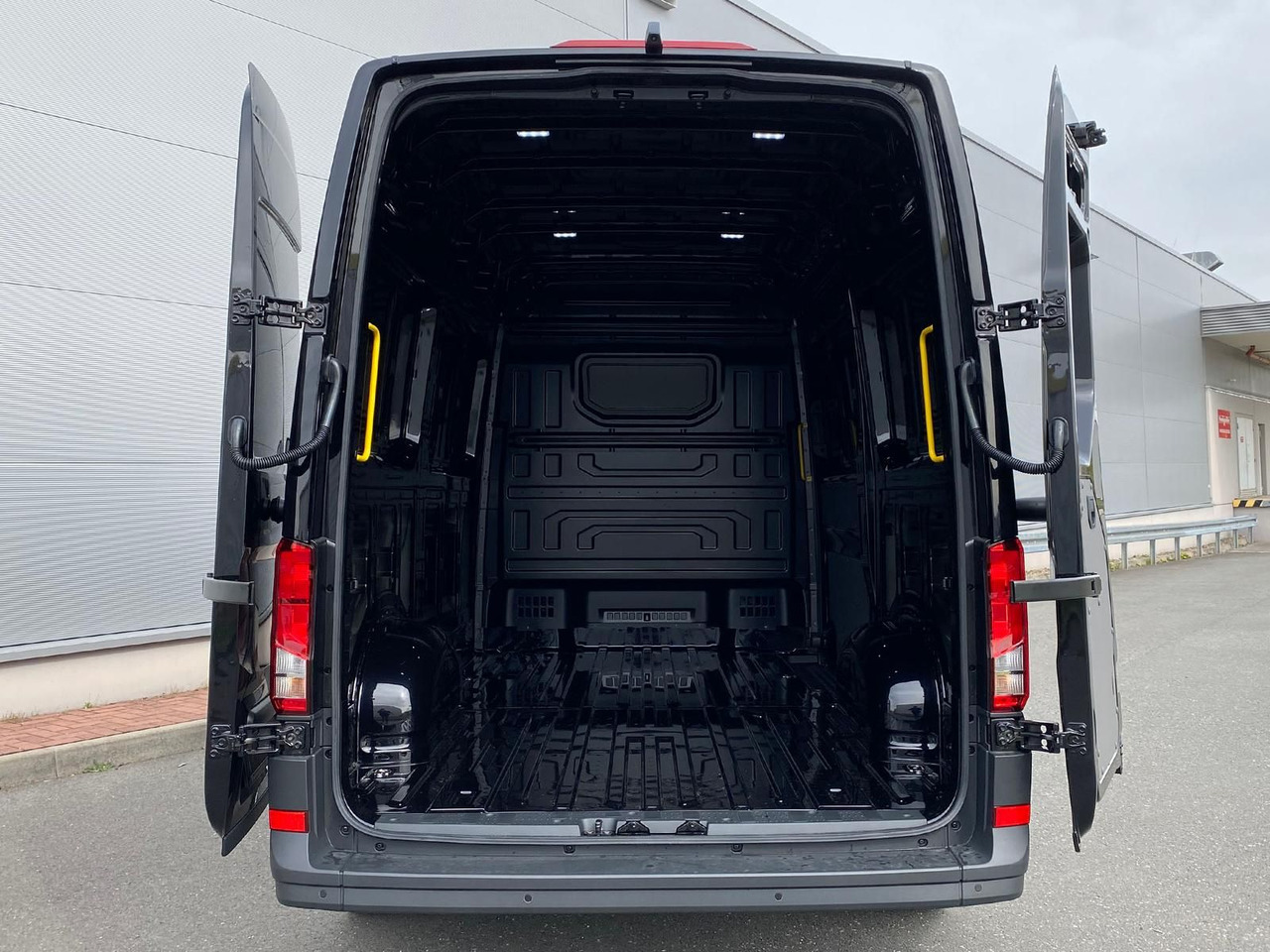 Цельнометаллический фургон MAN TGE 3.180 L3H3 Kasten STANDHZ ACC LED SITZHZ: фото 11