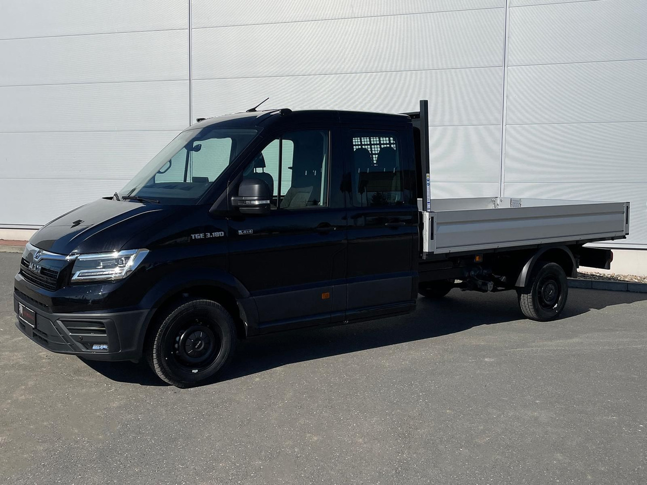 MAN TGE 3.180 Pritsche DOKA LR 4x4 ACC LED DIFF-SPER - Грузопассажирский фургон: фото 1 MAN TGE 3.180 Pritsche DOKA LR 4x4 ACC LED DIFF-SPER - Грузопассажирский фургон: фото 1