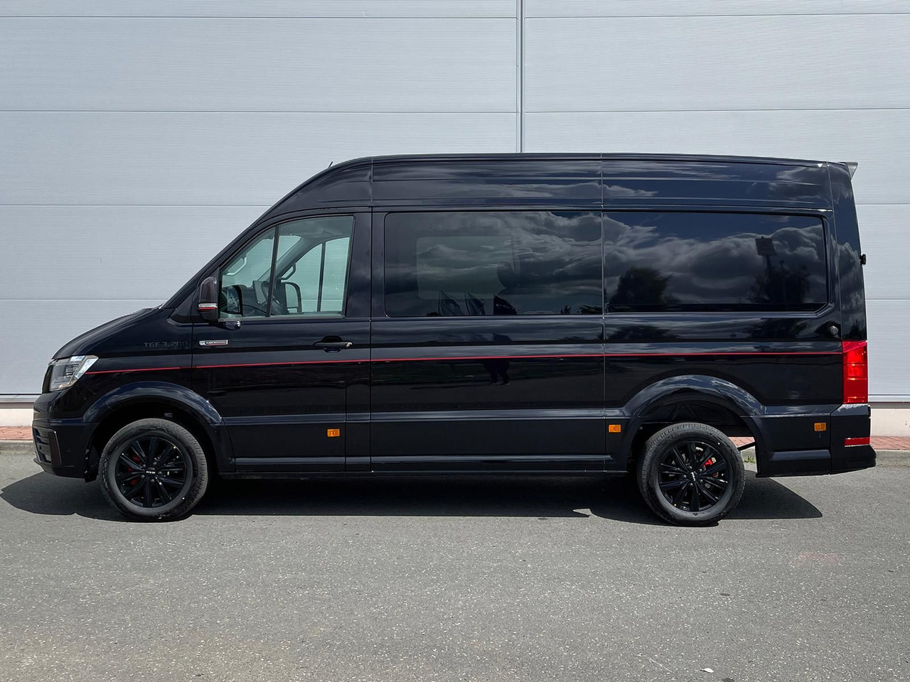 MAN TGE 3.200 L3H3 MIXTO 4x4 Individual S ACC STHZ - Цельнометаллический фургон, Грузопассажирский фургон: фото 5 MAN TGE 3.200 L3H3 MIXTO 4x4 Individual S ACC STHZ - Цельнометаллический фургон, Грузопассажирский фургон: фото 5