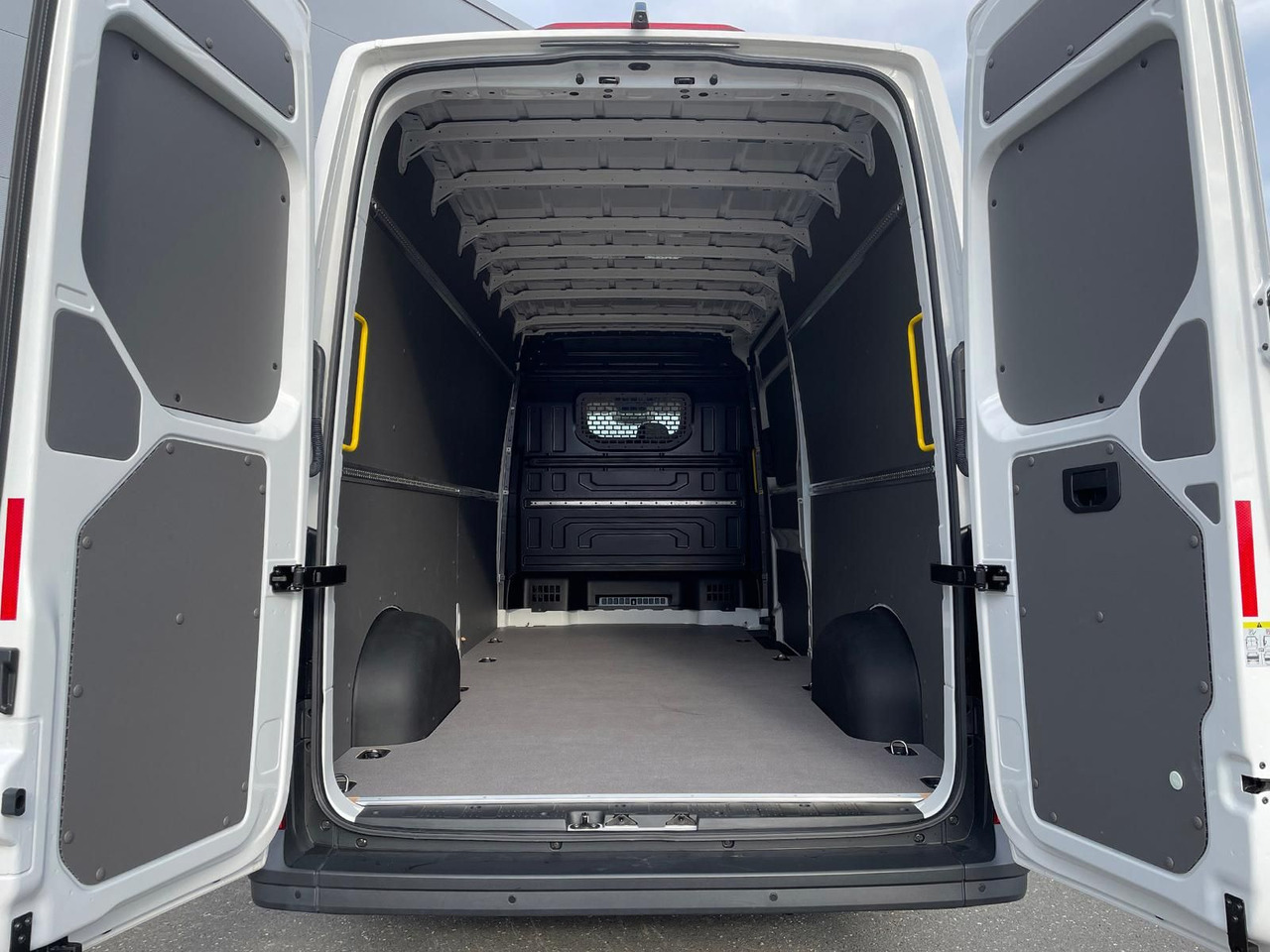 Цельнометаллический фургон Volkswagen Crafter Kasten 35 L4H3 KAMERA KLIMA DAB: фото 30