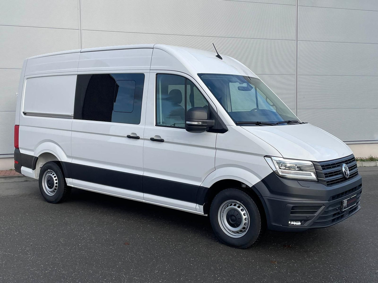 Volkswagen Crafter MIXTO 35 L3H3 Autom NAV SITZH ACC 5SITZE - Цельнометаллический фургон, Грузопассажирский фургон: фото 2 Volkswagen Crafter MIXTO 35 L3H3 Autom NAV SITZH ACC 5SITZE - Цельнометаллический фургон, Грузопассажирский фургон: фото 2