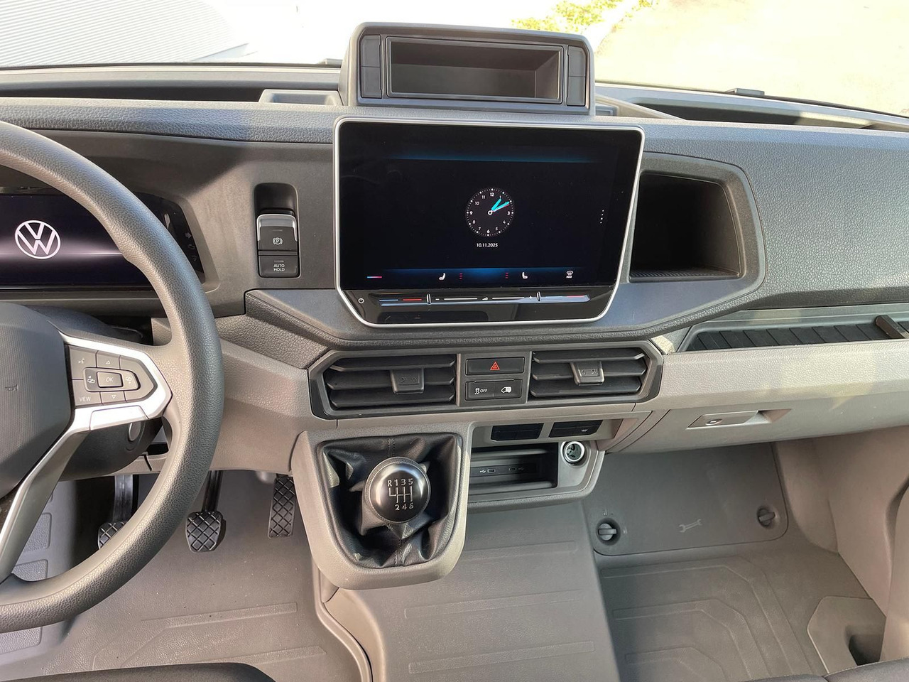 Пассажирский фургон Volkswagen Crafter MIXTO 35 L3H3 KAMERA SITZHZ DAB: фото 12 Пассажирский фургон Volkswagen Crafter MIXTO 35 L3H3 KAMERA SITZHZ DAB: фото 12