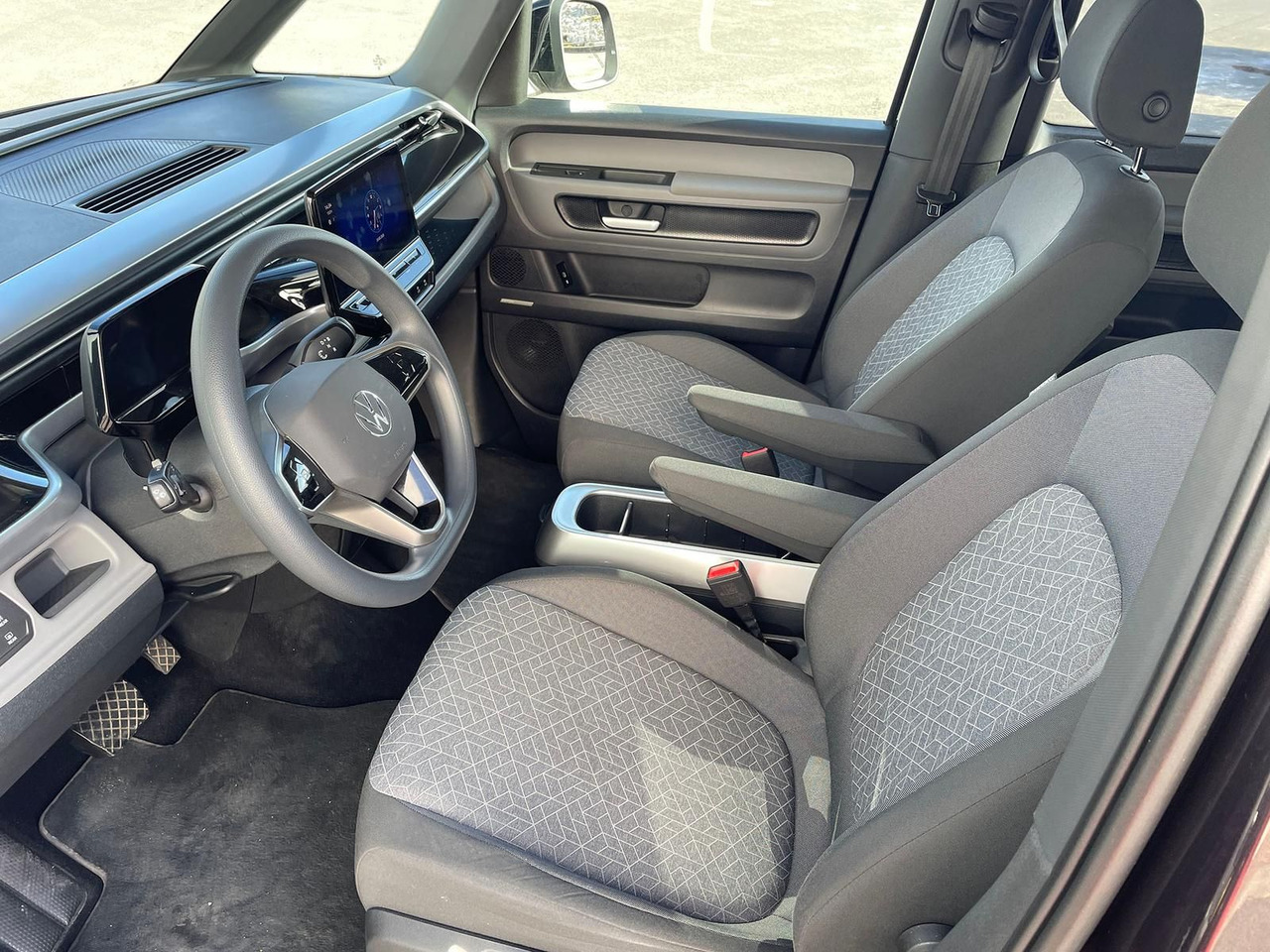 Пассажирский фургон, Электрический фургон Volkswagen ID.Buzz KW Fahrwerk LM Felgen KLIMA PDC ACC DAB: фото 27