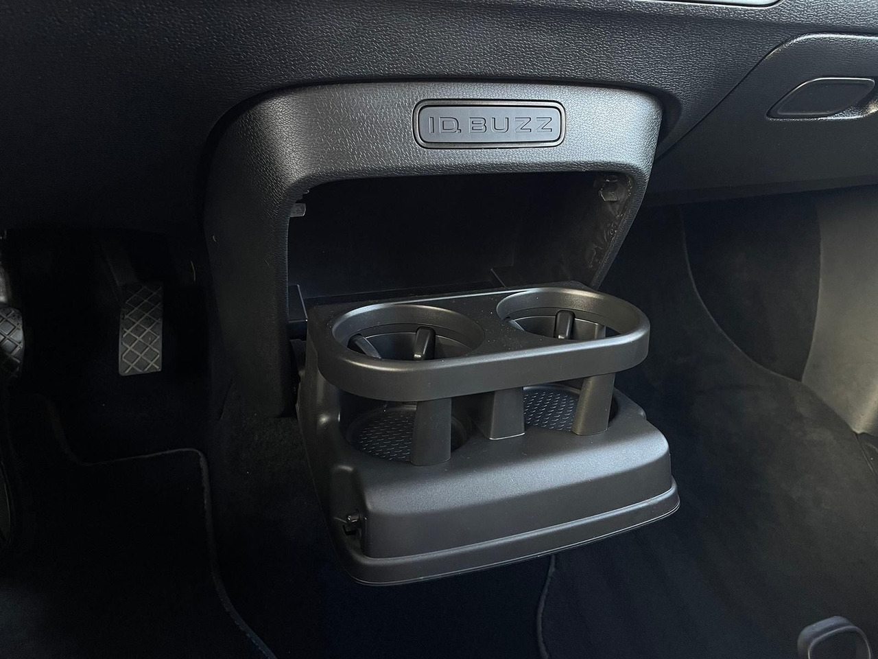 Пассажирский фургон, Электрический фургон Volkswagen ID.Buzz KW Fahrwerk LM Felgen KLIMA PDC ACC DAB: фото 40