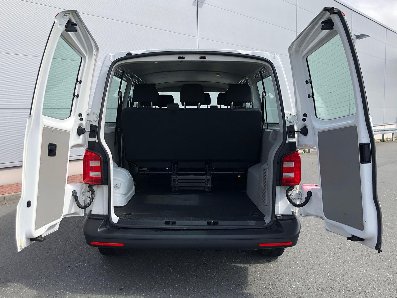 Микроавтобус, Пассажирский фургон Volkswagen T6 Transporter 2.0 TDI Kombi lang 9-SITZE TEMP: фото 21