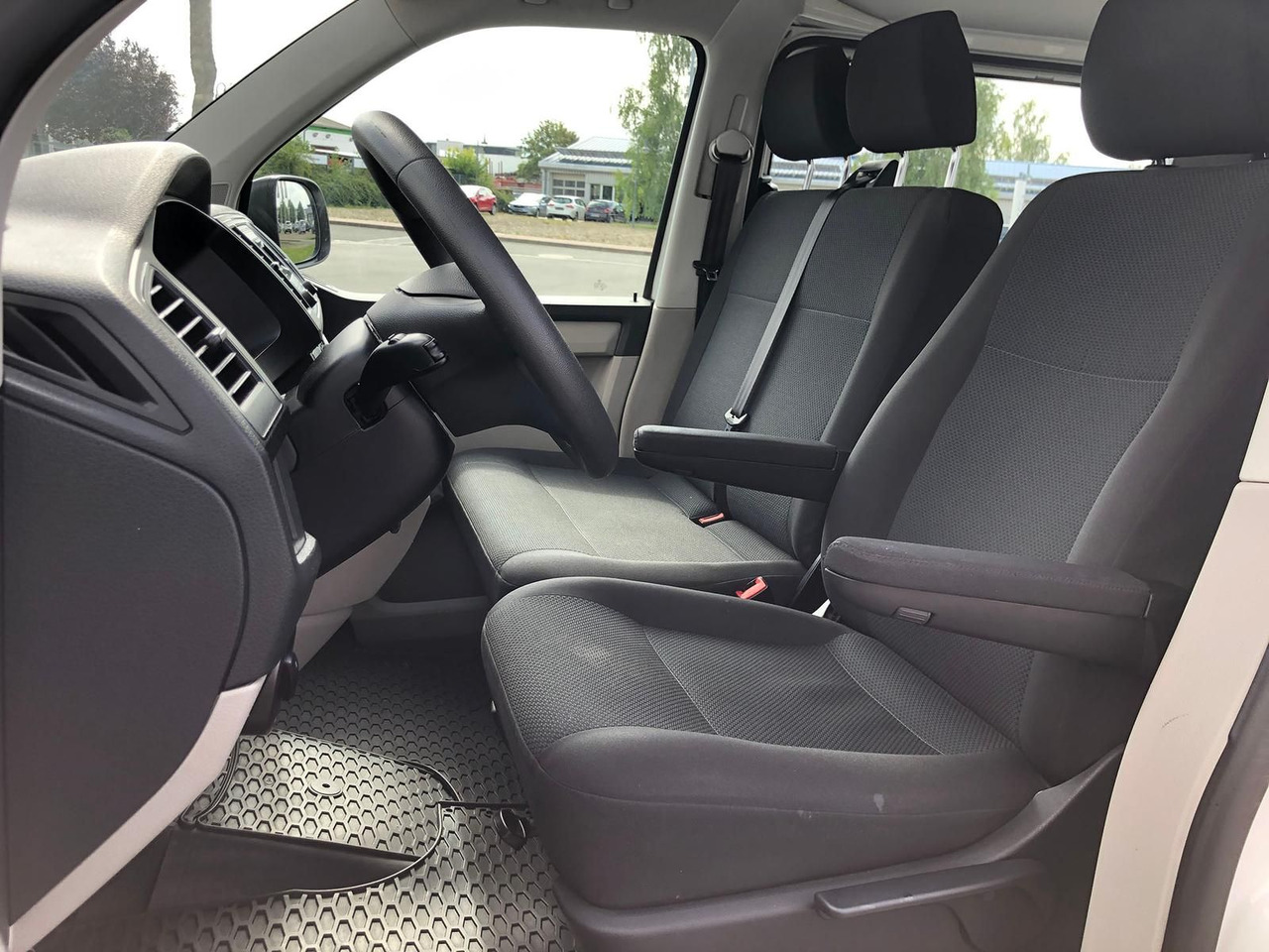 Микроавтобус, Пассажирский фургон Volkswagen T6 Transporter 2.0 TDI Kombi lang 9-SITZE TEMP: фото 23