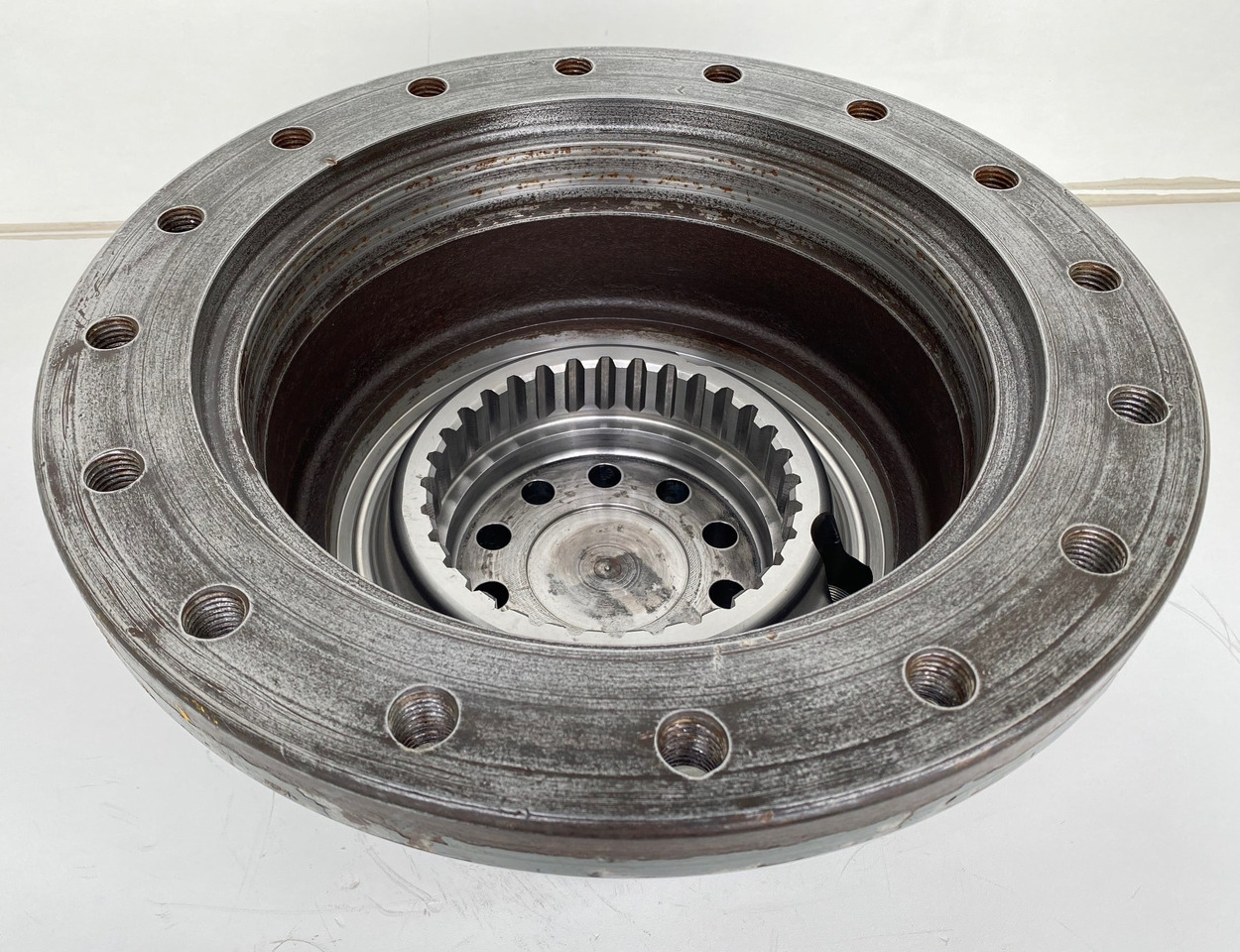 Liebherr Abtriebsglocke ID-Nr.90216077. Typ:FAT400G546. Typ:PR71605LGP, PR716LGP, PR716XL. - Бортовой редуктор для Строительной техники: фото 2 Liebherr Abtriebsglocke ID-Nr.90216077. Typ:FAT400G546. Typ:PR71605LGP, PR716LGP, PR716XL. - Бортовой редуктор для Строительной техники: фото 2