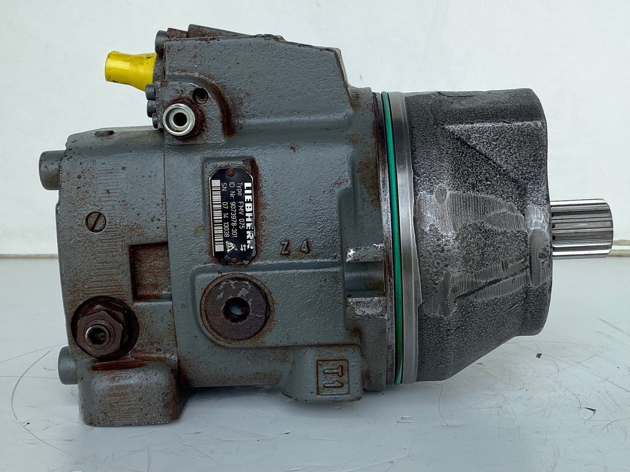 Liebherr Hydraulikeinbaumotor FMV075, ID-Nr.9073978. LOS914, LOS924, R902, R904, R912, R914, R922, R924, R924 COMP, R924 COMPA. #13038# - Гидравлический мотор для Гусеничных экскаваторов: фото 3 Liebherr Hydraulikeinbaumotor FMV075, ID-Nr.9073978. LOS914, LOS924, R902, R904, R912, R914, R922, R924, R924 COMP, R924 COMPA. #13038# - Гидравлический мотор для Гусеничных экскаваторов: фото 3