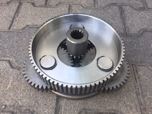 Liebherr Planetenträger ID-Nr.90006547 mit Planetenrad ID-Nr.90006548 und Lamellenträger ID-Nr.90006550 - Sonnenrad ID-Nr.90016874. #SET.01# - Поворотный редуктор для Строительной техники: фото 1 Liebherr Planetenträger ID-Nr.90006547 mit Planetenrad ID-Nr.90006548 und Lamellenträger ID-Nr.90006550 - Sonnenrad ID-Nr.90016874. #SET.01# - Поворотный редуктор для Строительной техники: фото 1