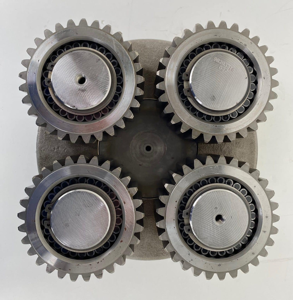 Liebherr Planetenträger ID-Nr.90203516 mit Planetenrad ID-Nr.90203494. Typ:FAT400G546. PR71605LGP-1823. PR716LGP-1423. PR716XL-1422. - Бортовой редуктор для Бульдозеров: фото 3 Liebherr Planetenträger ID-Nr.90203516 mit Planetenrad ID-Nr.90203494. Typ:FAT400G546. PR71605LGP-1823. PR716LGP-1423. PR716XL-1422. - Бортовой редуктор для Бульдозеров: фото 3