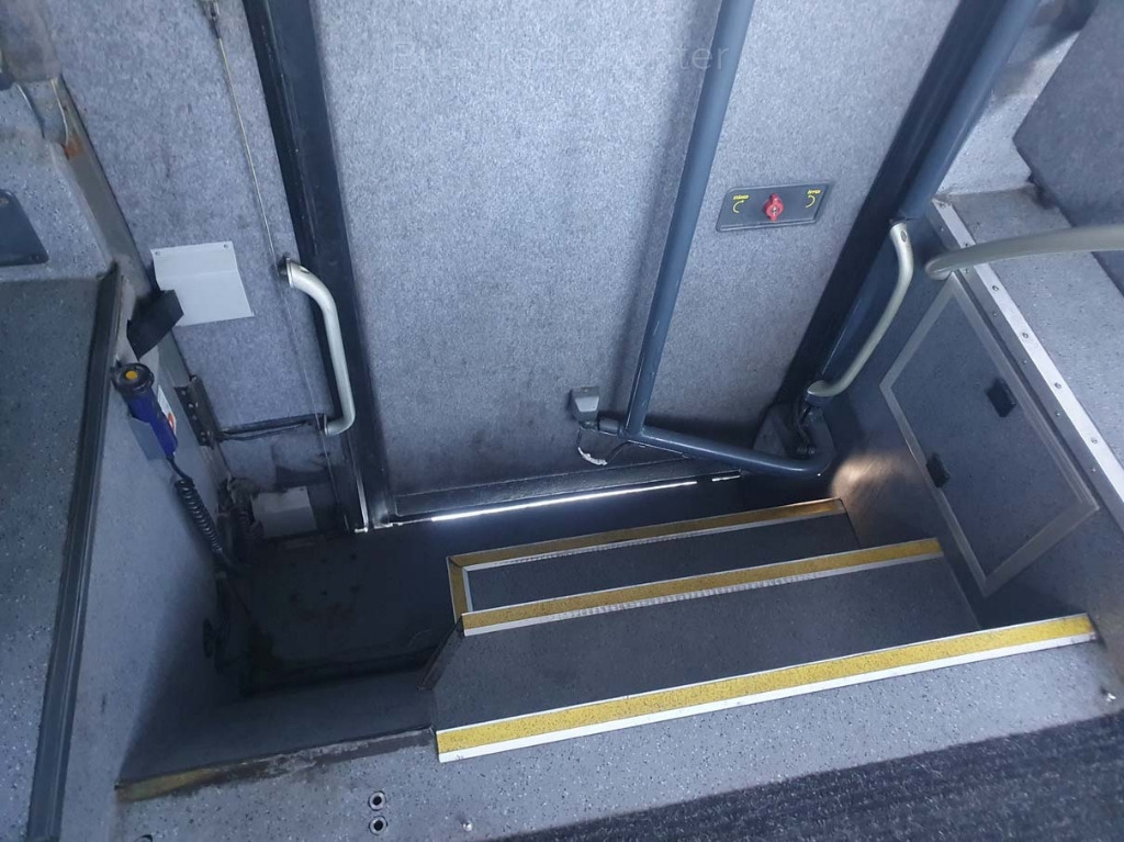 Пригородный автобус VOLVO 9700S NL B12M: фото 8