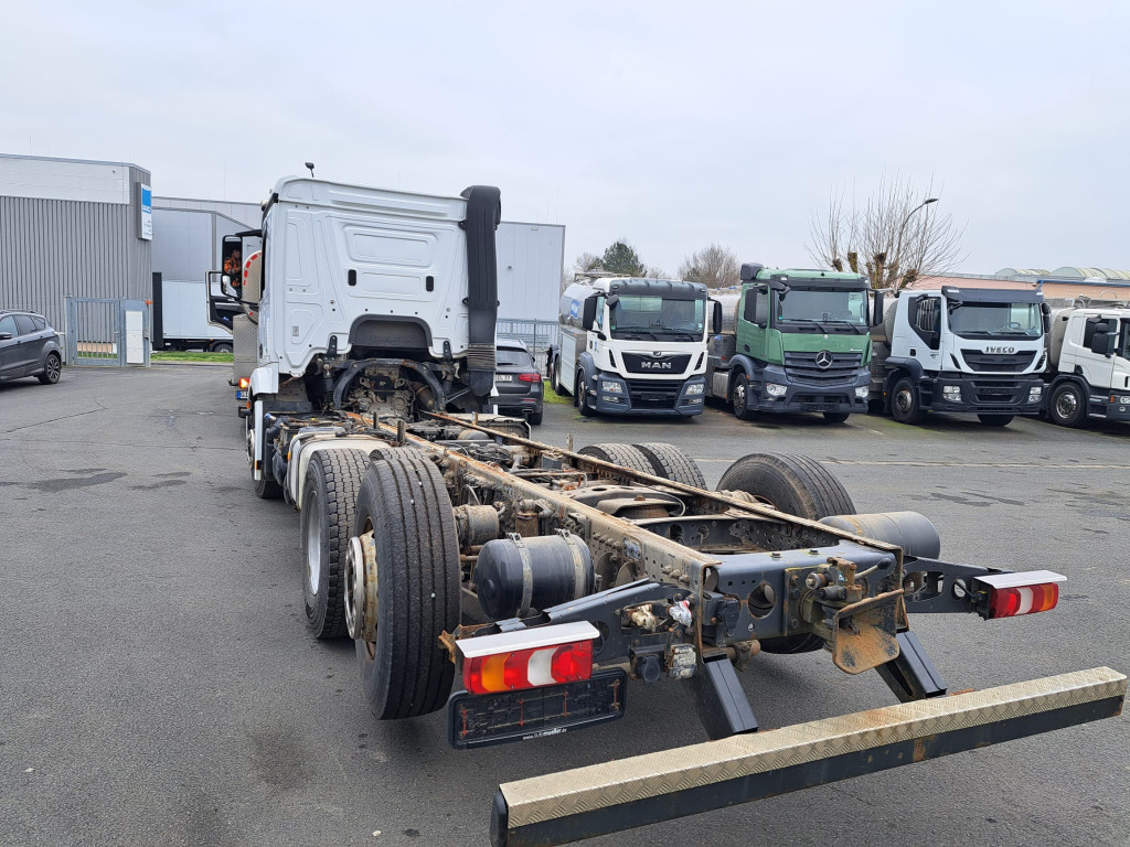 Mercedes Benz Actros 2545 L 6x2 Motorschaden(Nr. 5785) - Грузовик-шасси: фото 5 Mercedes Benz Actros 2545 L 6x2 Motorschaden(Nr. 5785) - Грузовик-шасси: фото 5