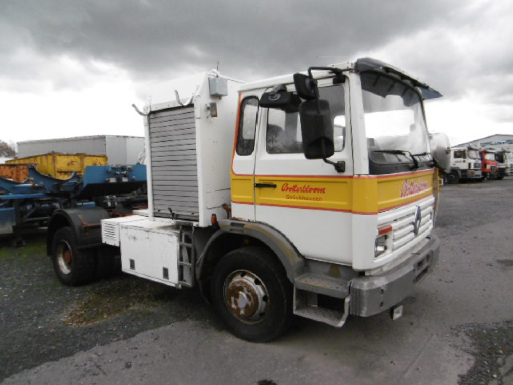 Renault 40GCC2 (Nr. 104) - Тягач: фото 4 Renault 40GCC2 (Nr. 104) - Тягач: фото 4