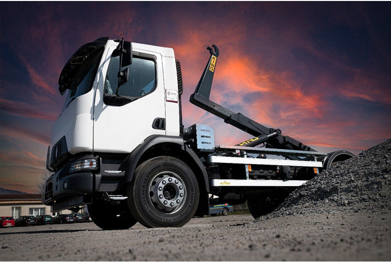 Renault D 18 HIGH P - Крюковой мультилифт: фото 1 Renault D 18 HIGH P - Крюковой мультилифт: фото 1