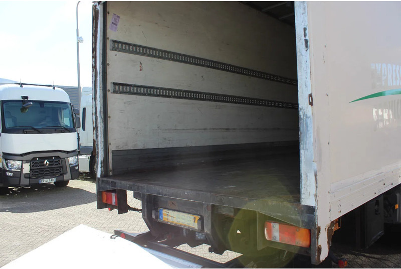 Грузовик с закрытым кузовом Mercedes-Benz Atego 1224 * EURO5 * MANUAL * 1 BED *: фото 10