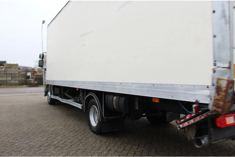 Фото интерьера 1: Грузовик с закрытым кузовом Renault Midlum 220 * EURO5 * MANUAL *
