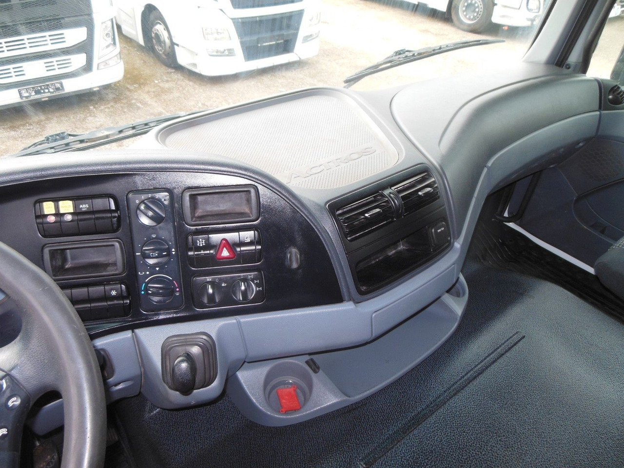 Самосвал Mercedes-Benz ACTROS 4144, 8X6, 3 PEDALE, MEILLER, BODRMATIC: фото 27 Самосвал Mercedes-Benz ACTROS 4144, 8X6, 3 PEDALE, MEILLER, BODRMATIC: фото 27