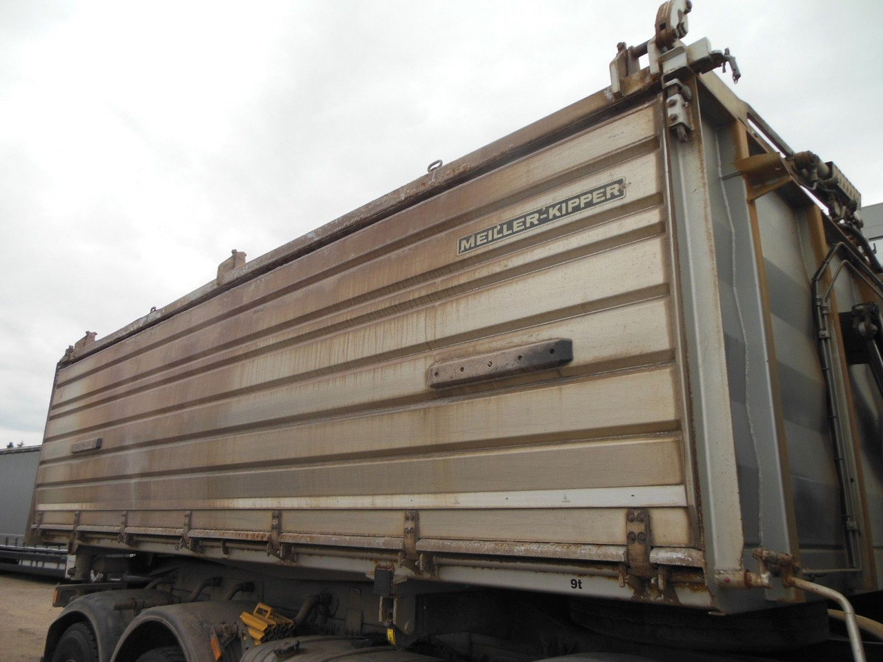 Самосвал Mercedes-Benz ACTROS 4144, 8X6, 3 PEDALE, MEILLER, BODRMATIC: фото 8 Самосвал Mercedes-Benz ACTROS 4144, 8X6, 3 PEDALE, MEILLER, BODRMATIC: фото 8