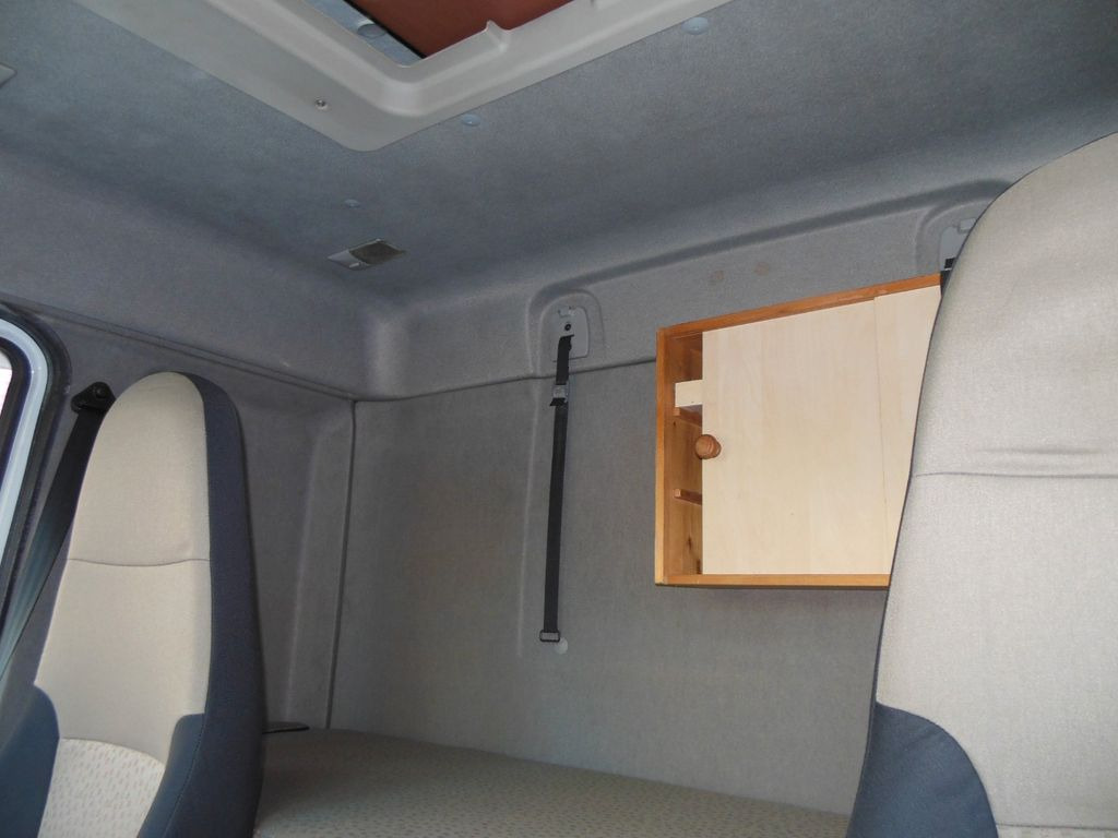 Малотоннажный бортовой грузовик Renault MIDLUM DXI 180.08: фото 16