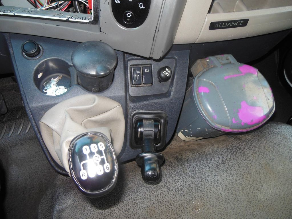 Грузовик бортовой/ Платформа Renault MIDLUM DXI 180.08 Renault MIDLUM DXI 180.08: фото 23