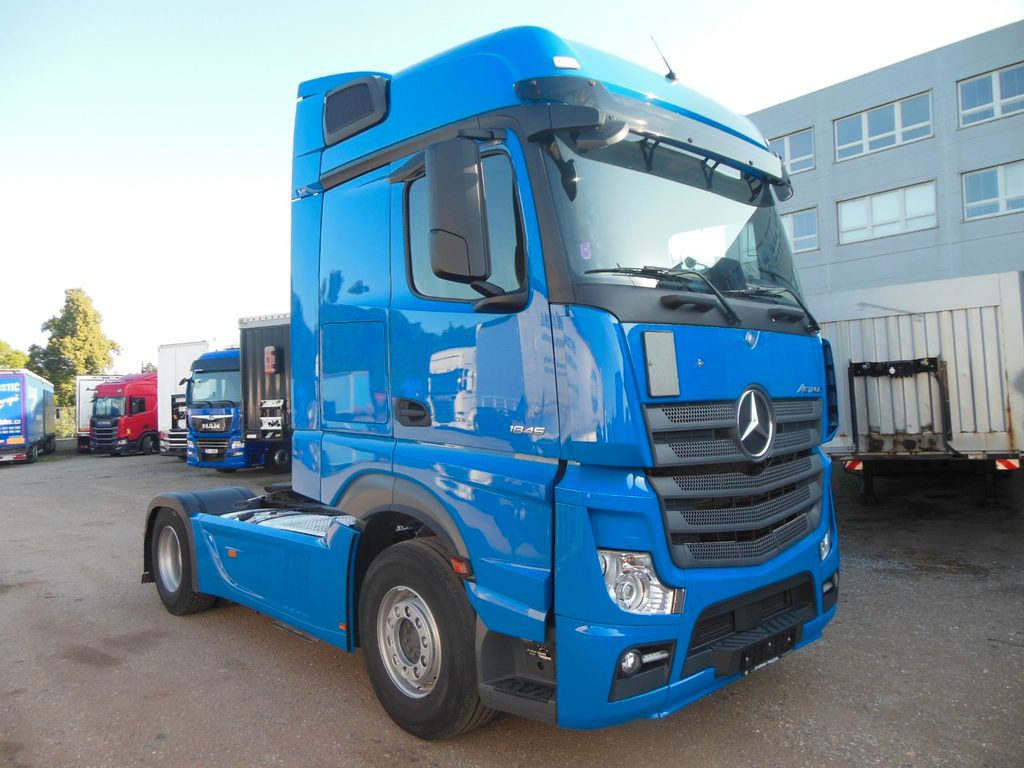 Mercedes-Benz 1845 ACTROS, STANDKLIMA Mercedes-Benz 1845 ACTROS, STANDKLIMA - Тягач: фото 2 Mercedes-Benz 1845 ACTROS, STANDKLIMA Mercedes-Benz 1845 ACTROS, STANDKLIMA - Тягач: фото 2