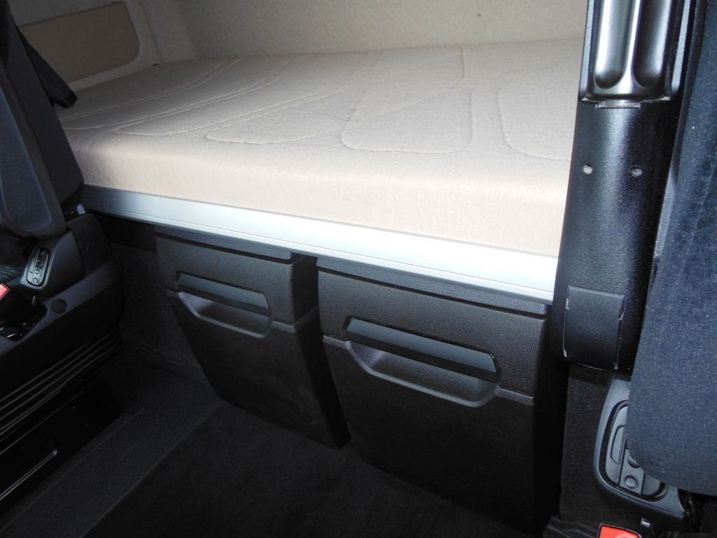 Mercedes-Benz 1848 ACTROS, LOWDECK, GIGA SPACE, STANDKLIMA  в лизинг Mercedes-Benz 1848 ACTROS, LOWDECK, GIGA SPACE, STANDKLIMA: фото 10