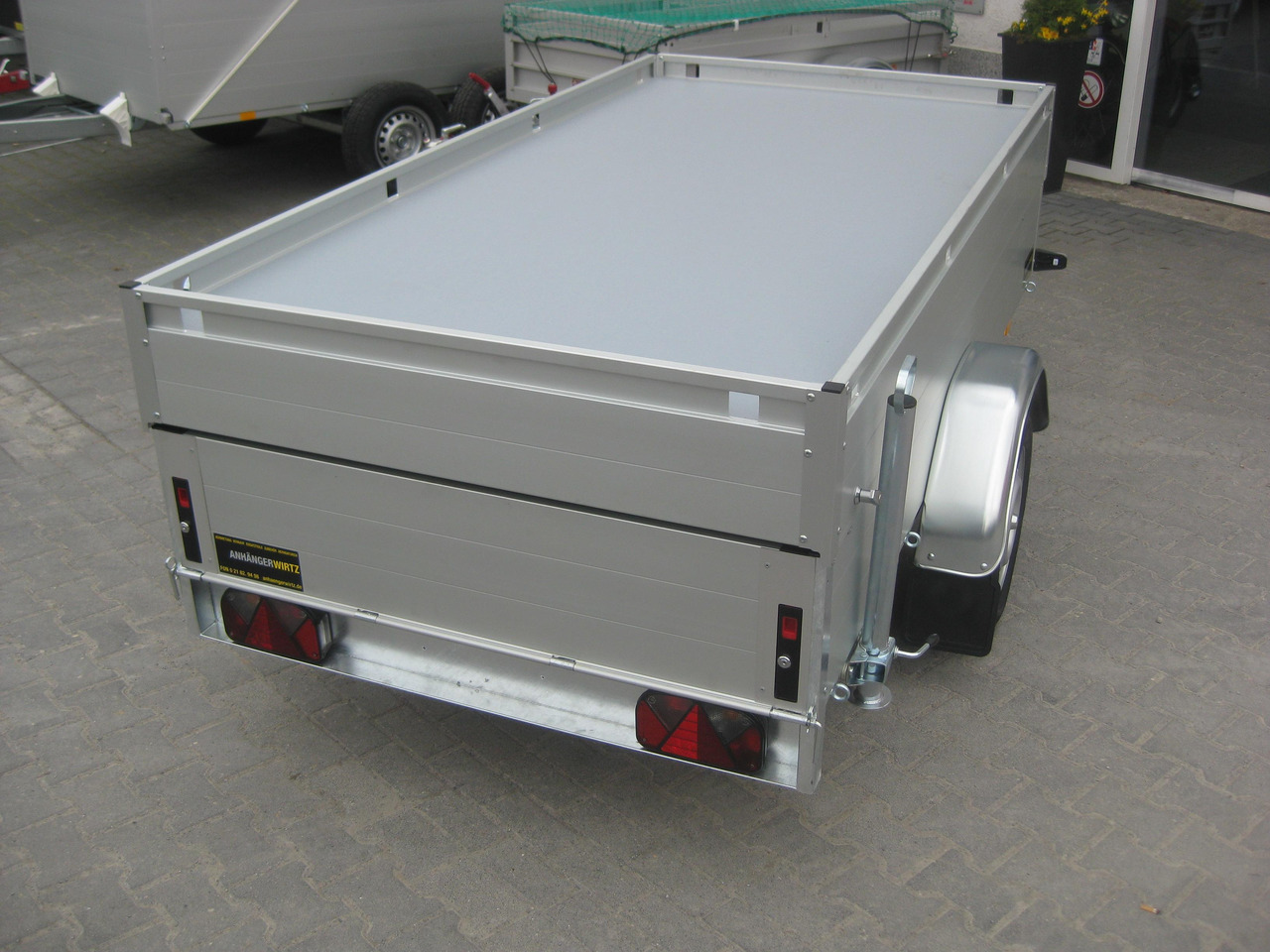 ALUBOXX Deckelanhänger GT 750 HT 251x126x48cm (S) 750kg - Прицеп для легкового автомобиля: фото 4 ALUBOXX Deckelanhänger GT 750 HT 251x126x48cm (S) 750kg - Прицеп для легкового автомобиля: фото 4