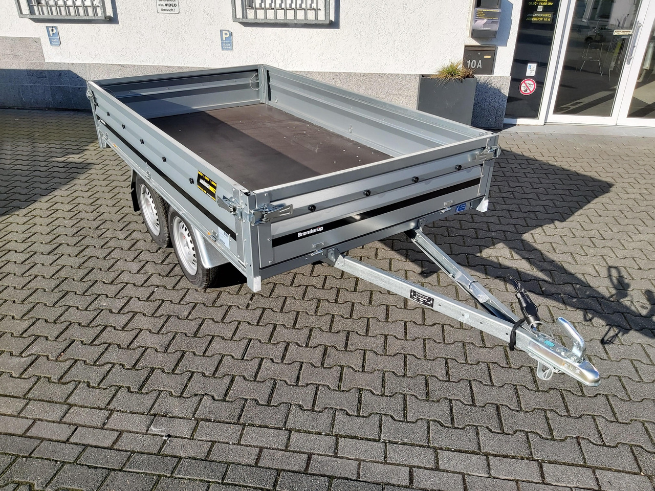 Brenderup 3251 STU 750 250x142x35cm Tandemachse 13" (S) 750kg - Прицеп бортовой/ Платформа: фото 5 Brenderup 3251 STU 750 250x142x35cm Tandemachse 13" (S) 750kg - Прицеп бортовой/ Платформа: фото 5