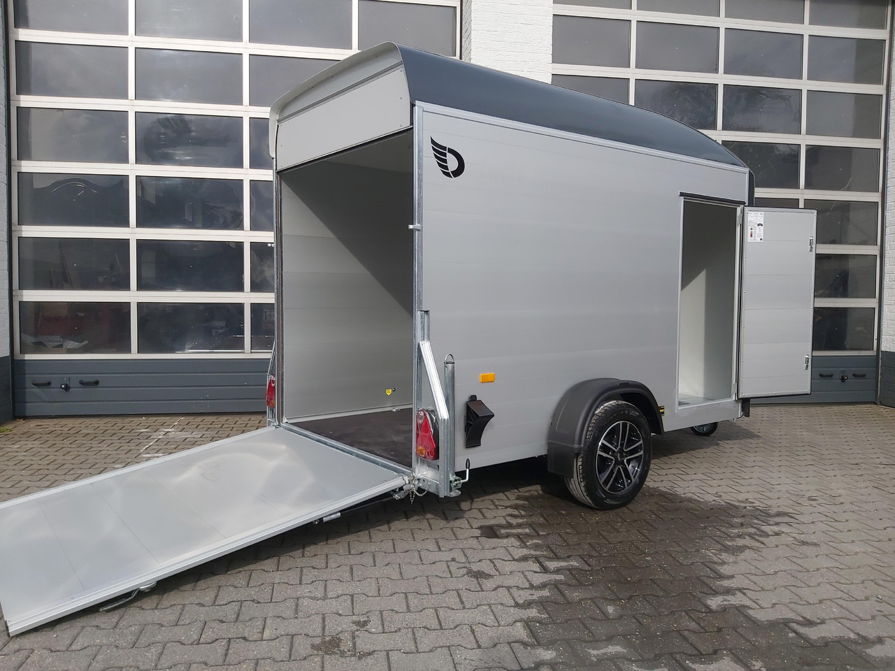 Прицеп-фургон Cargo Roadster 300 300x150x184cm Alu Poly darkgrey Seitentür Alufelgen darkline 100km/H 1300kg: фото 8