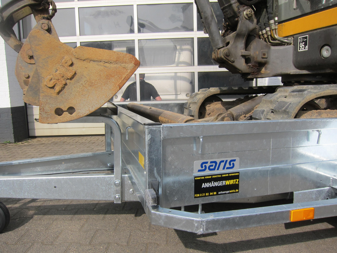 Saris Baggeranhänger Magnum Explorer 3000 V Rampen verschiebbar 3000kg Online Aktion - Прицеп для спецтехники: фото 2 Saris Baggeranhänger Magnum Explorer 3000 V Rampen verschiebbar 3000kg Online Aktion - Прицеп для спецтехники: фото 2