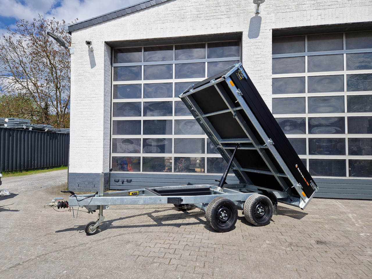 Самосвальный прицеп Saris Kipper K1 276 170 2700 2 E 276x170x30cm Elektro black Edition 13" 2700kg Januar Aktion: фото 8