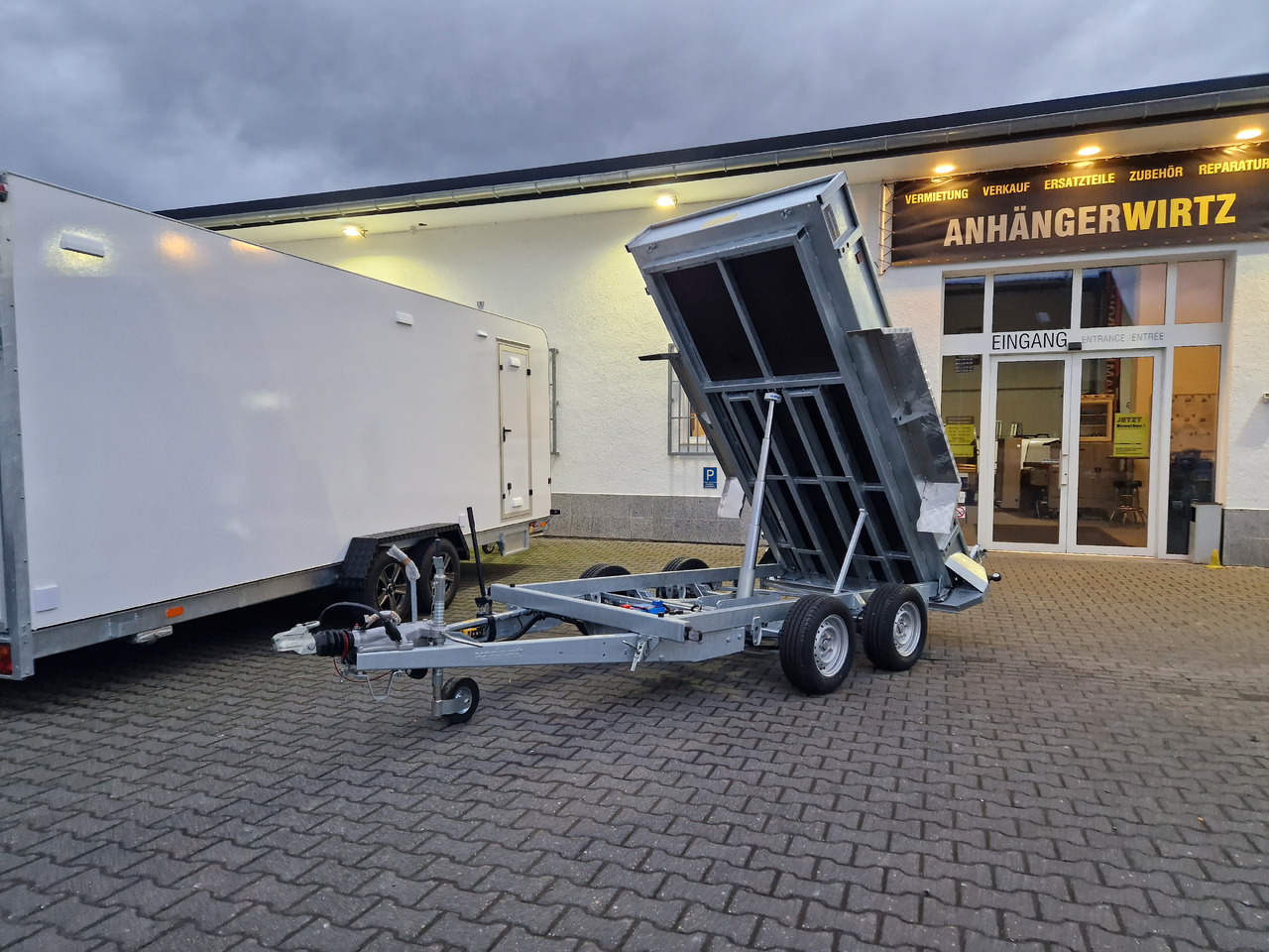 Variant Heckkipper Tieflader 3515 MT20 300x150x30cm Auffahrrampen Stützen Parabelfeder 3500kg 100km - Самосвальный прицеп: фото 2 Variant Heckkipper Tieflader 3515 MT20 300x150x30cm Auffahrrampen Stützen Parabelfeder 3500kg 100km - Самосвальный прицеп: фото 2