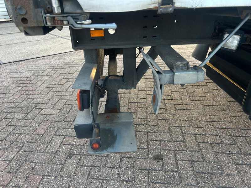 Тентованный полуприцеп Tracon TO1227 SAF DISK forklift connection: фото 17