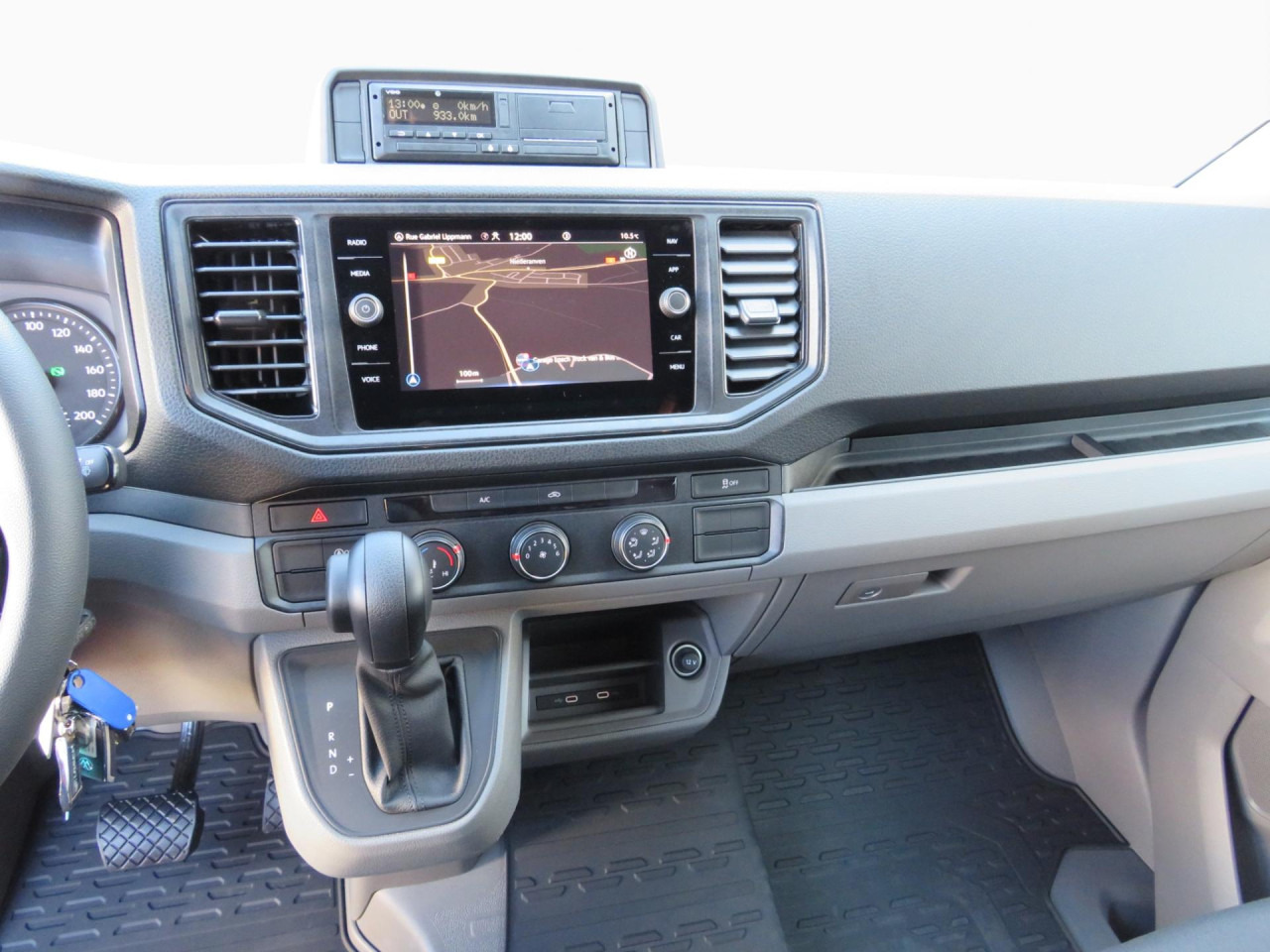 VOLKSWAGEN Crafter 55 L5 Superhochdach Doka BOTT-Ausbau Klima - Цельнометаллический фургон: фото 3 VOLKSWAGEN Crafter 55 L5 Superhochdach Doka BOTT-Ausbau Klima - Цельнометаллический фургон: фото 3