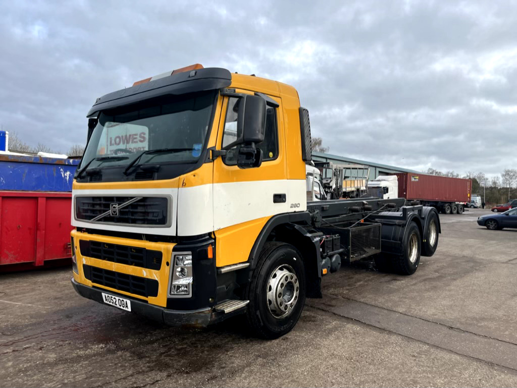 VOLVO FM9 260 6X2 - Грузовик-шасси: фото 3 VOLVO FM9 260 6X2 - Грузовик-шасси: фото 3
