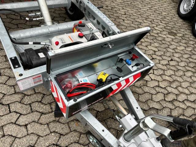 Brian James Cargo Tipper 2, Heckkipper 526-3116-35-2-12, 3100 x 1600 x 300 mm, 3,5 to. - Самосвальный прицеп: фото 3 Brian James Cargo Tipper 2, Heckkipper 526-3116-35-2-12, 3100 x 1600 x 300 mm, 3,5 to. - Самосвальный прицеп: фото 3