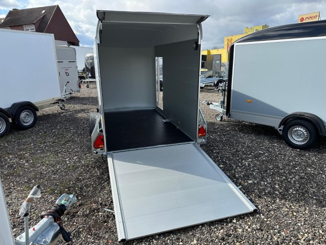Новый Прицеп-фургон Cheval Liberte Debon Roadster 300, C300 Alu + Türe 1300 kg, 100 km/h, 300x155x190cm: фото 9 Новый Прицеп-фургон Cheval Liberte Debon Roadster 300, C300 Alu + Türe 1300 kg, 100 km/h, 300x155x190cm: фото 9