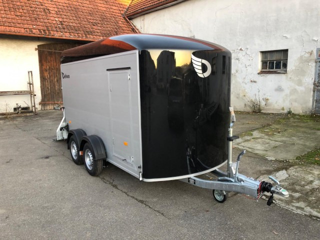 Cheval Liberte Debon Roadster 500 XL Alu + Türe 2600 kg, 100 km/h, 379x169x202cm - Прицеп-фургон: фото 2 Cheval Liberte Debon Roadster 500 XL Alu + Türe 2600 kg, 100 km/h, 379x169x202cm - Прицеп-фургон: фото 2