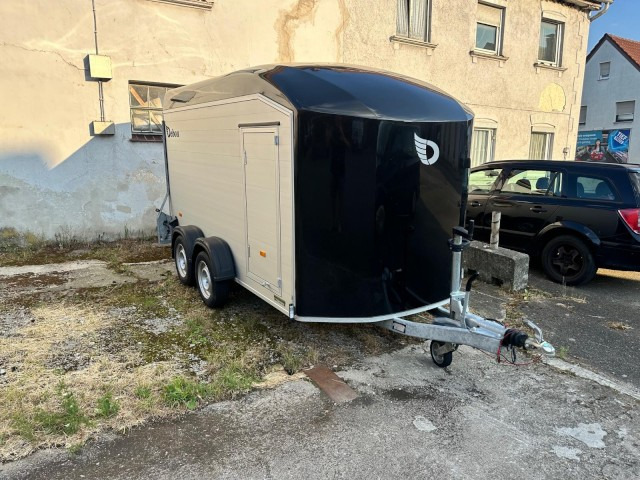 Cheval Liberte Debon Roadster 700 Alu + Türe 2600 kg, 100 km/h, 375x180x202cm - Прицеп-фургон: фото 2 Cheval Liberte Debon Roadster 700 Alu + Türe 2600 kg, 100 km/h, 375x180x202cm - Прицеп-фургон: фото 2