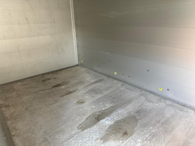 Cheval Liberte Debon Roadster 700 Alu + Türe 2600 kg, 100 km/h, 375x180x202cm - Прицеп-фургон: фото 5 Cheval Liberte Debon Roadster 700 Alu + Türe 2600 kg, 100 km/h, 375x180x202cm - Прицеп-фургон: фото 5