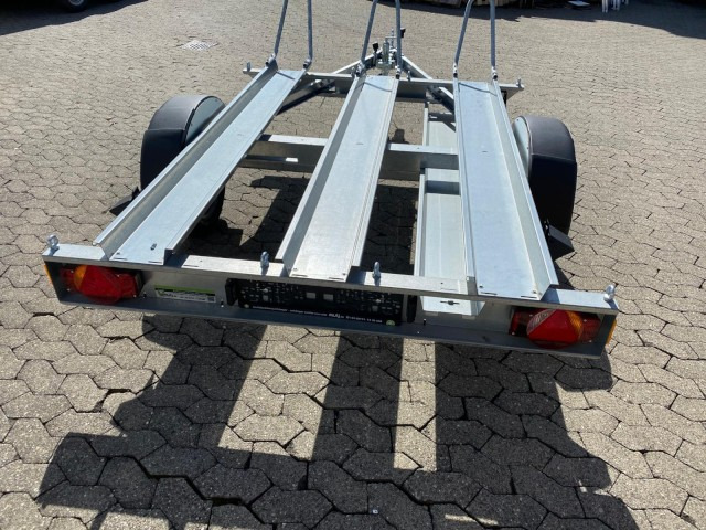 Humbaur Motorradanhänger HM 752113, 100 km/h 0,75 t. 2095 x 1365 x 70 mm - Прицеп для мотоцикла: фото 5 Humbaur Motorradanhänger HM 752113, 100 km/h 0,75 t. 2095 x 1365 x 70 mm - Прицеп для мотоцикла: фото 5