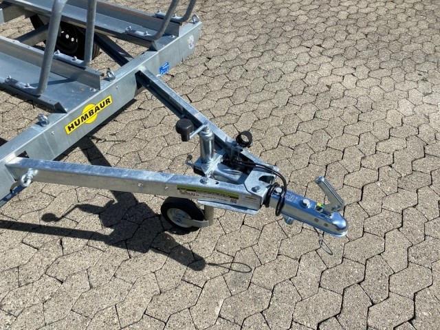 Humbaur Motorradanhänger HM 752113, 100 km/h 0,75 t. 2095 x 1365 x 70 mm - Прицеп для мотоцикла: фото 2 Humbaur Motorradanhänger HM 752113, 100 km/h 0,75 t. 2095 x 1365 x 70 mm - Прицеп для мотоцикла: фото 2