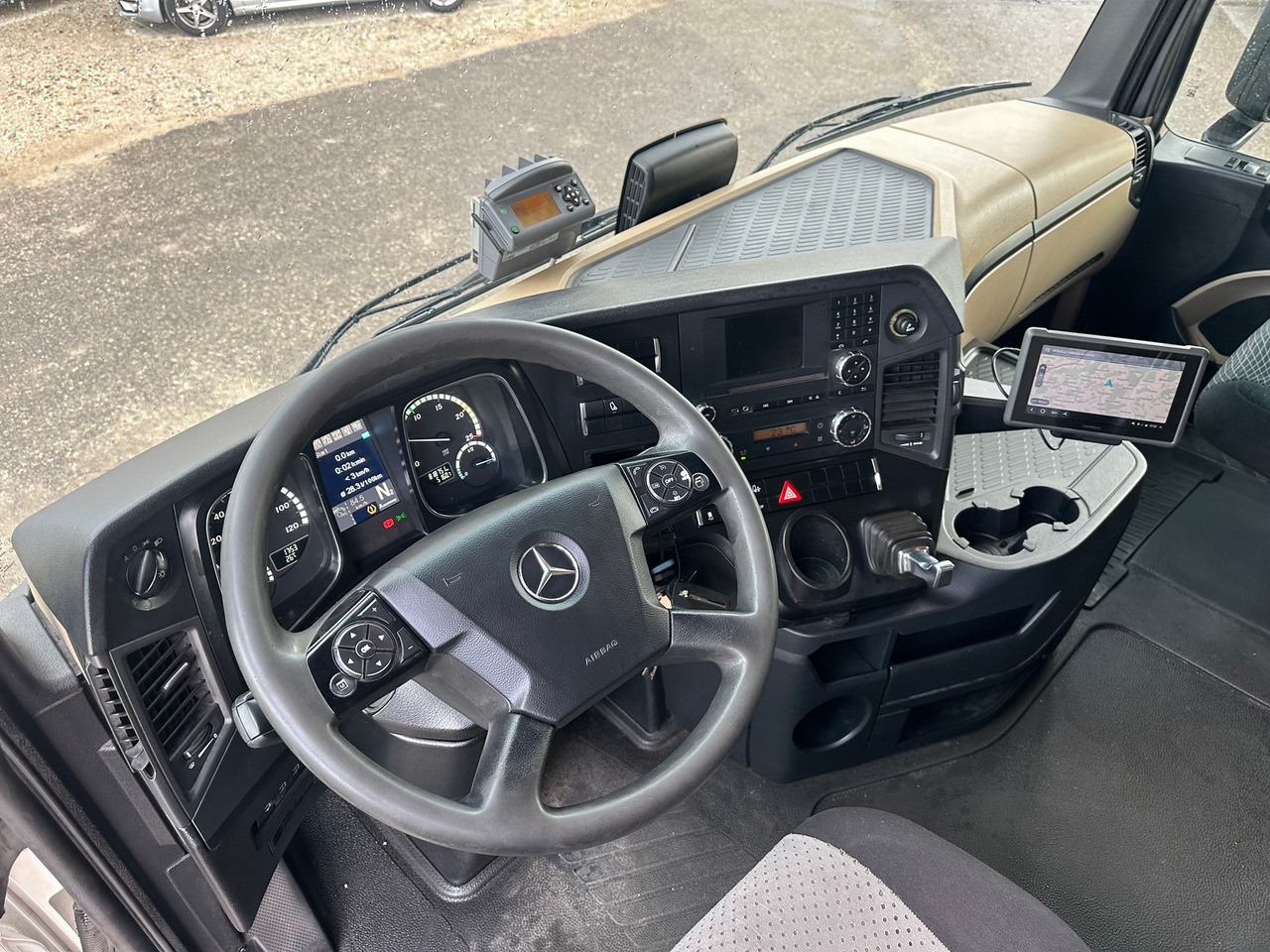 MERCEDES-BENZ actros 18.42 4x2 Gas-Kühlfahrzeug - Рефрижератор: фото 3 MERCEDES-BENZ actros 18.42 4x2 Gas-Kühlfahrzeug - Рефрижератор: фото 3