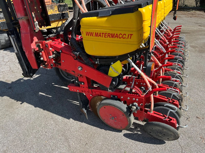MaterMacc MS 8230 - Сеялка точного высева: фото 4 MaterMacc MS 8230 - Сеялка точного высева: фото 4